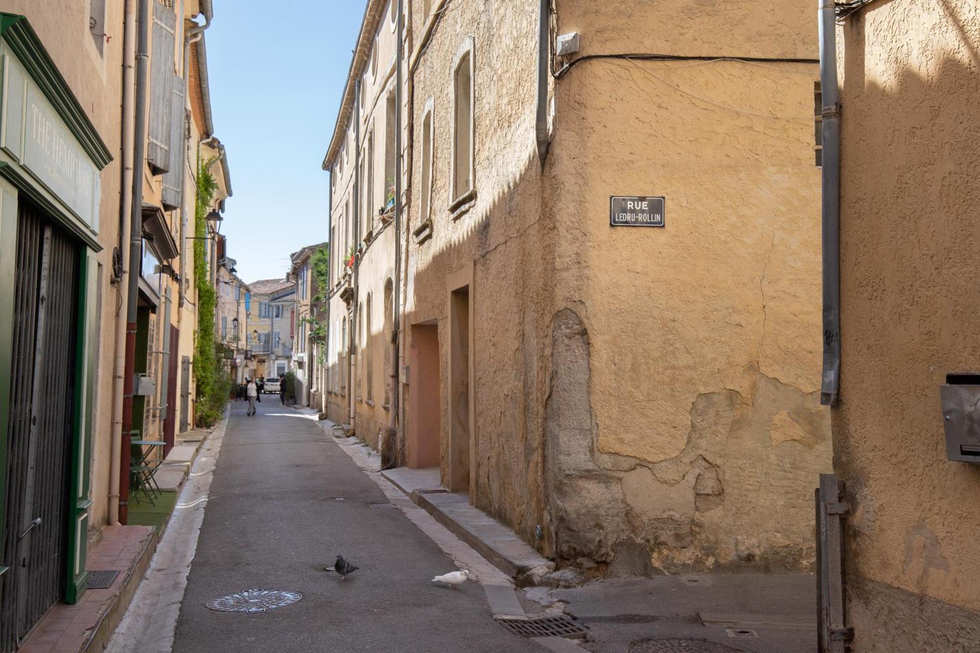 L'Antiquaire - 3 Chambres - Hypercentre - Wifi LʼIsle-sur-la-Sorgue Esterno foto